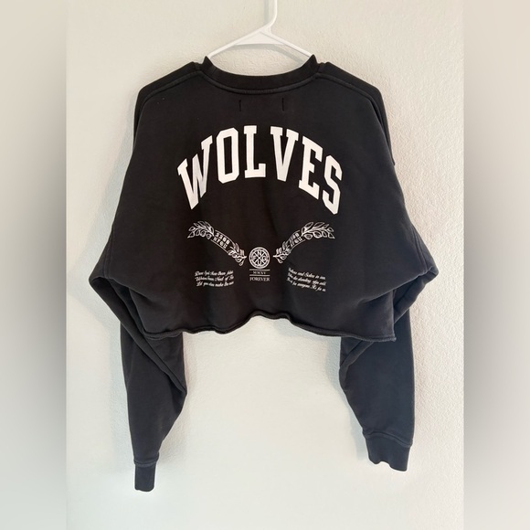 Darc Sport SHE Wolves Cropped Crewneck - Picture 2 of 14